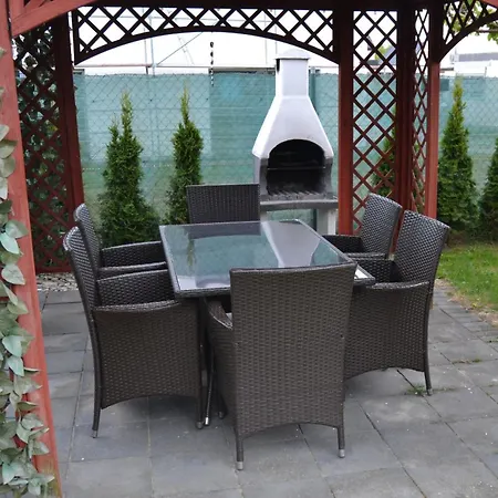 Lilja Mit Grill Kamin Eignes Grosses Grundstueck Und Aussenpool Casa vacanze Trzęsacz